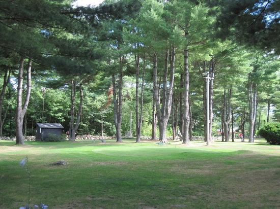 Pine Hollow Little Par Three Golf Course