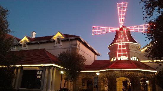 Windmill Casino and Entertainment Centre
