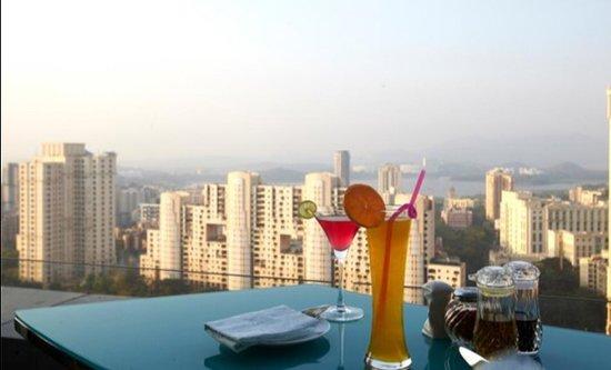 Breeze Lounge Powai