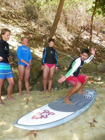 Surf Travel & Friends