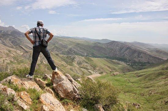 Silk Road Explorer