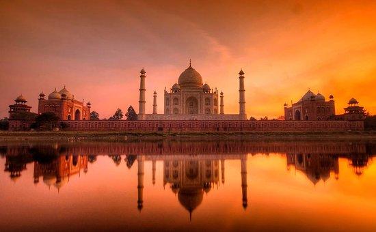 Sunrise Taj Mahal Tour