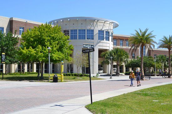 Universidad de Florida Central
