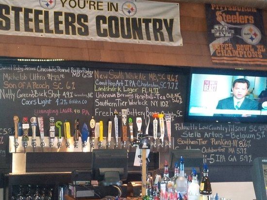 The Boathouse Waterway Bar & Grill