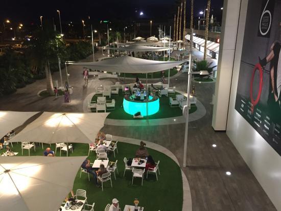 Centro Commercial Parque Santiago 6