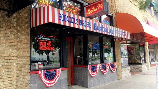 BubbaLu's Bodacious Burgers & Classy Dogs