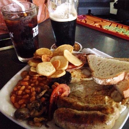 Lion & Eagle English Pub