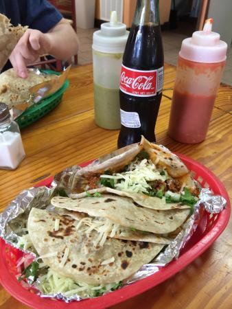 Tita's Taco House