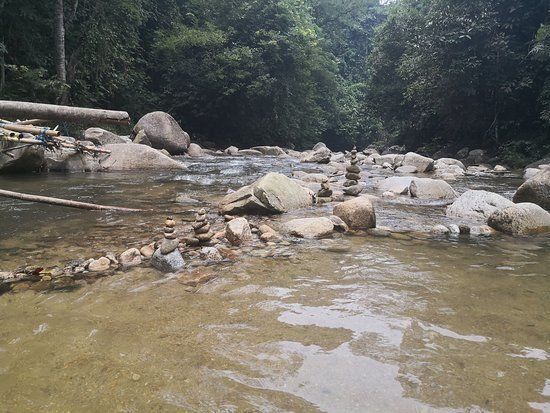 Lata Medang Waterfall
