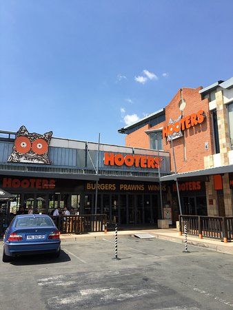 Hooters On The Buzz