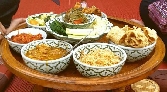 Old Chiangmai Cultural Center- Khantoke Dinner