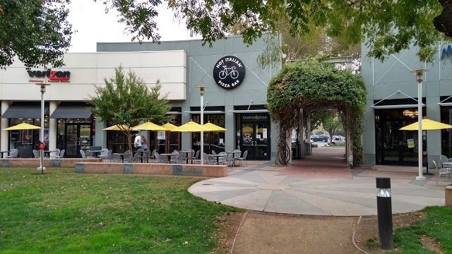 Davis Commons