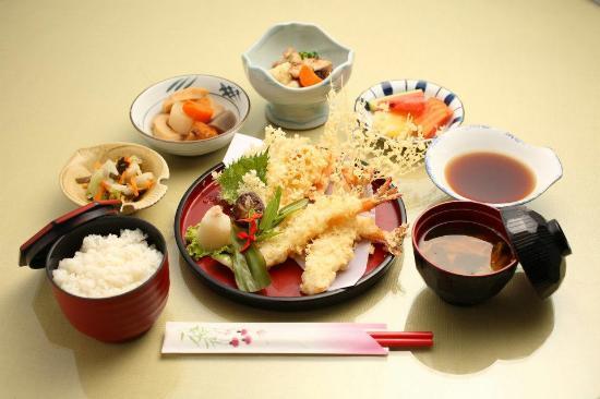 Yellow Ribbon Home Kitchen