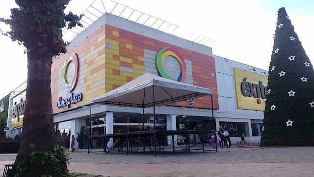 Diver Plaza Shopping Center