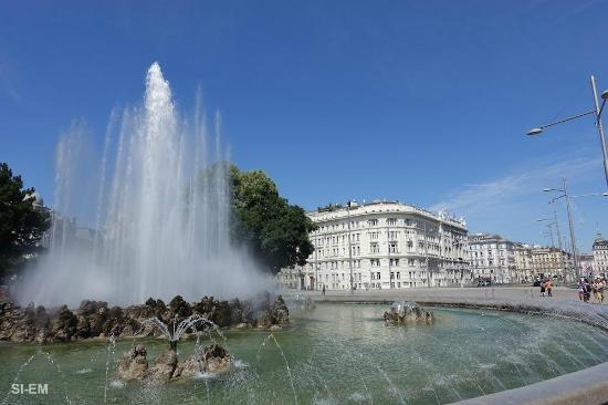 Plaza Schwarzenberg