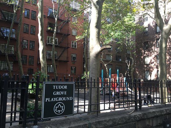 Tudor Grove Playground