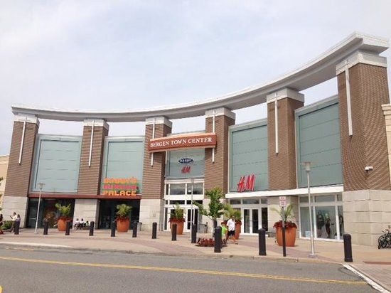The Outlets at Bergen Town Center