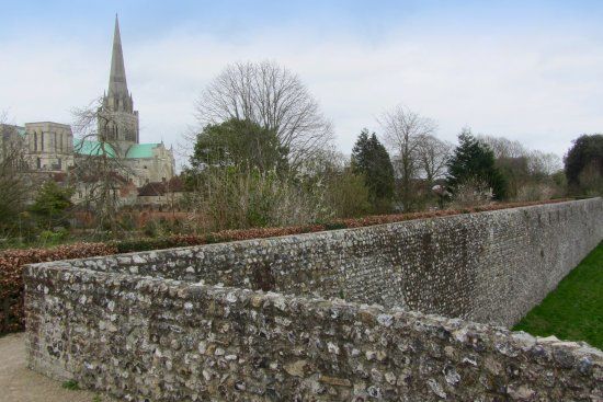 Chichester City Walls