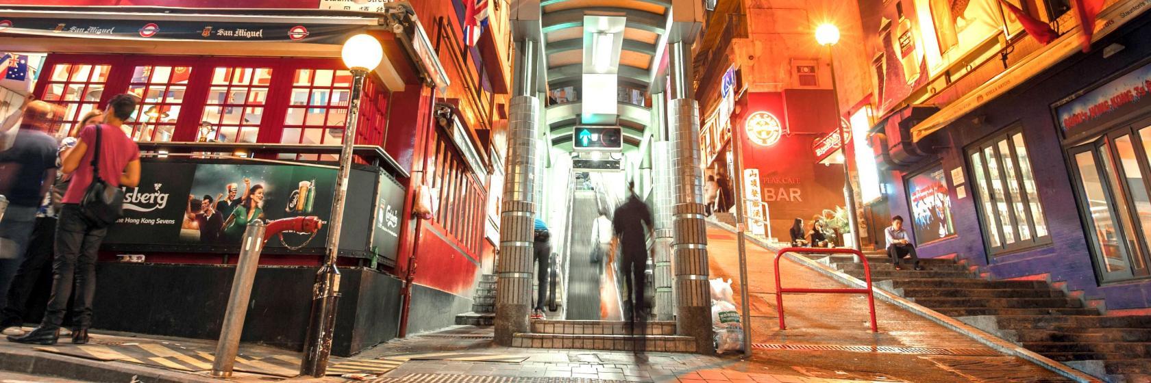 Escalators à mi-niveau