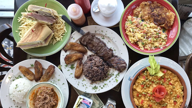 David's Cafe Cafecito