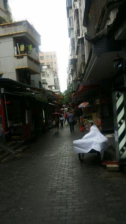 NanTou ShangYe BuXingJie