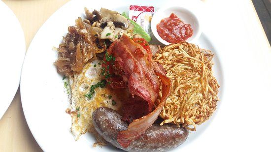 Triniti of Silver Cafe