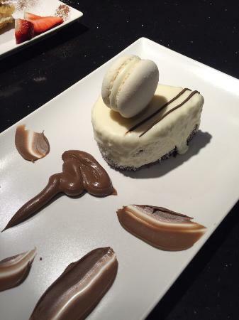 Skoufos Pastry & Bakery