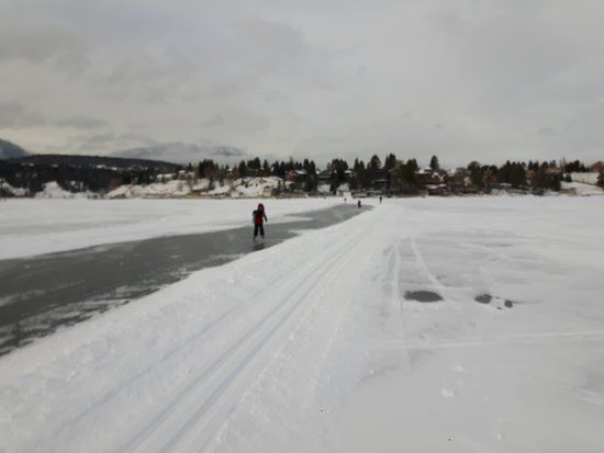 Windermere Lake Provincial Park