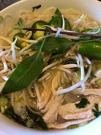 Be's Noodles & Banh Mi