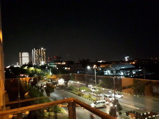 Muttonbird Bistro & Rooftop